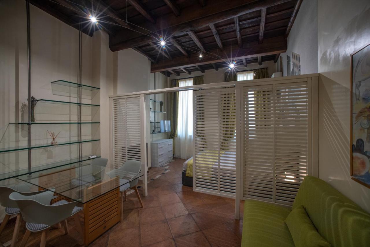 Appartamento Vittoria House Roma Esterno foto